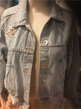 Light Wash Women's Denim Jacket with Star Appliqués